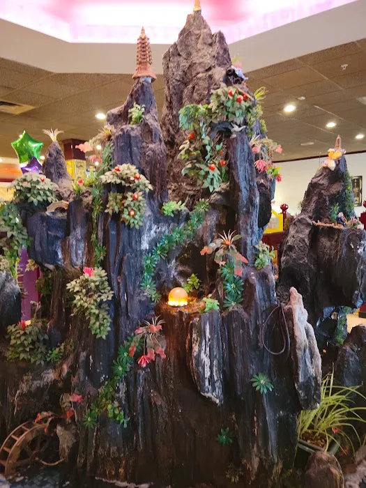 South Town Plaza Picture 10