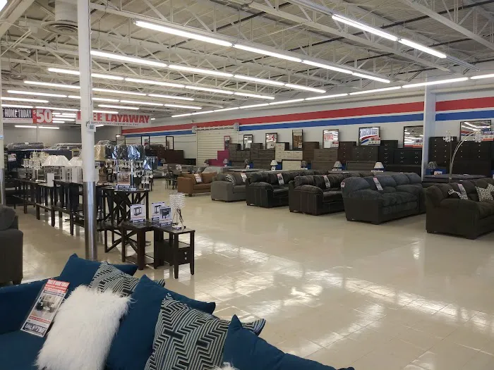 South Town Plaza Picture 7