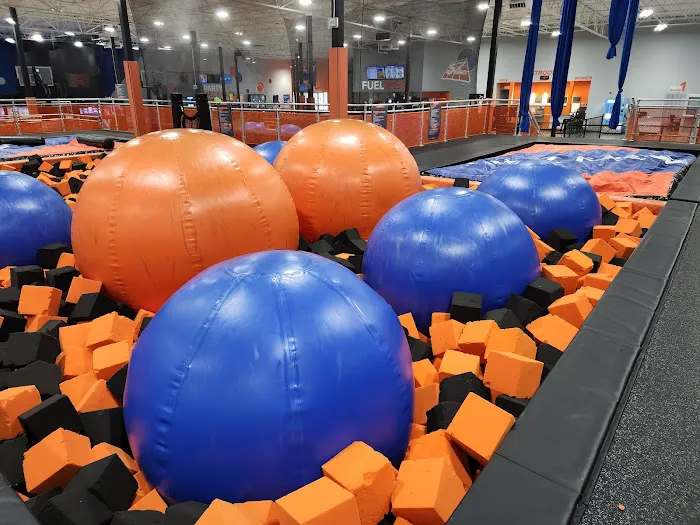Sky Zone Trampoline Park Picture 6
