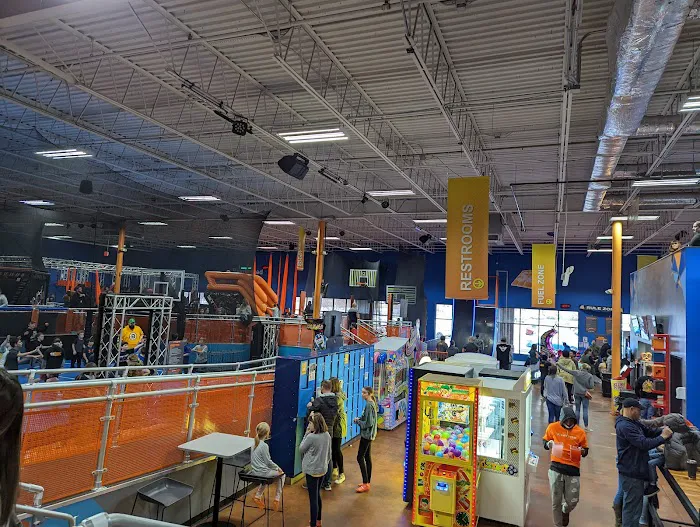 Sky Zone Trampoline Park Picture 3