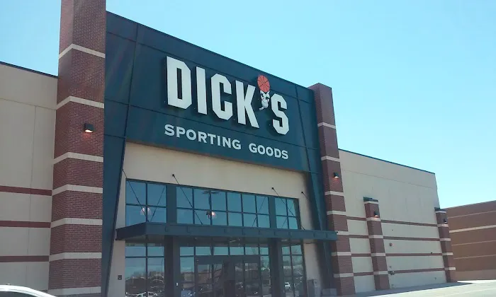 DICK'S Sporting Goods Picture 10