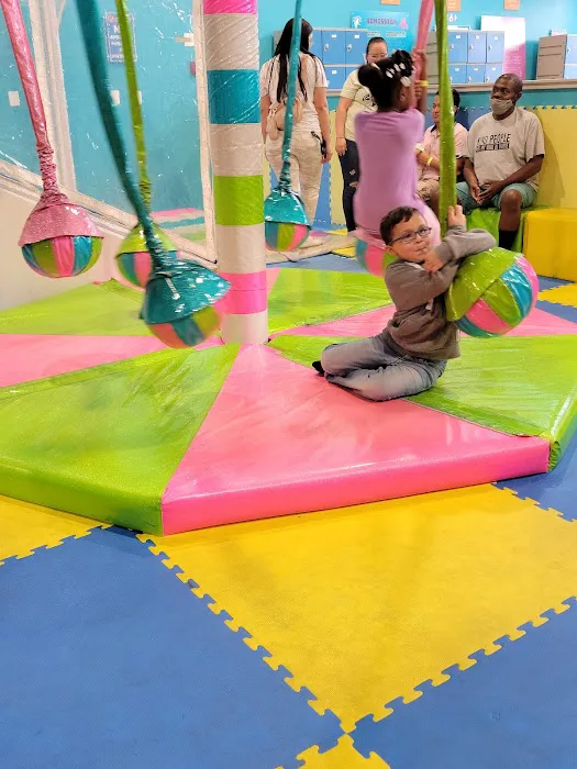 Hyper Kidz Columbia Picture 5
