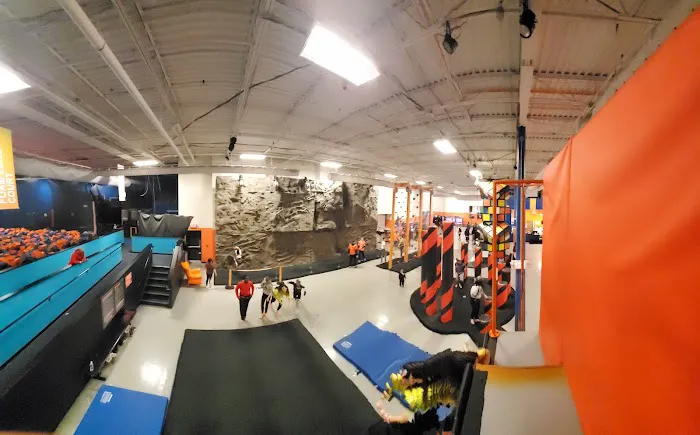 Sky Zone Trampoline Park Picture 5