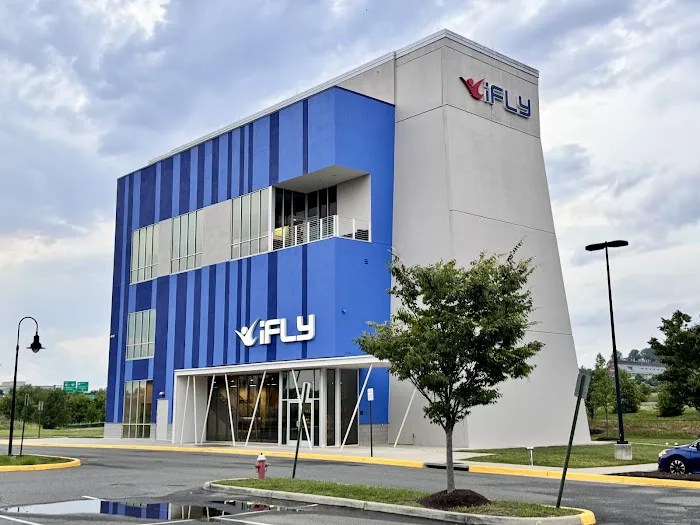 iFLY Indoor Skydiving - Loudoun Picture 3