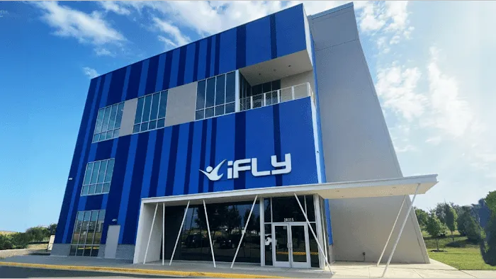 iFLY Indoor Skydiving - Loudoun Picture 9