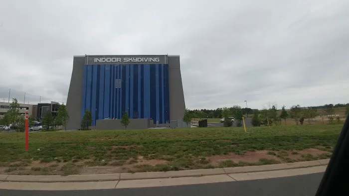 iFLY Indoor Skydiving - Loudoun Picture 10