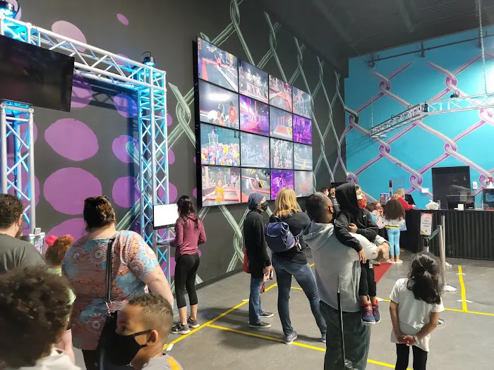 Sky Zone Trampoline Park Picture 5