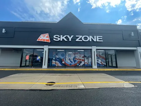 Sky Zone Trampoline Park Picture 4