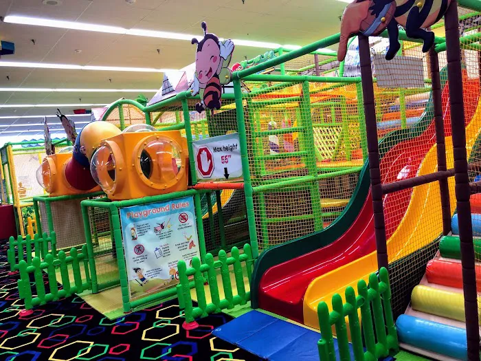 Beehive Indoor Playground Picture 1