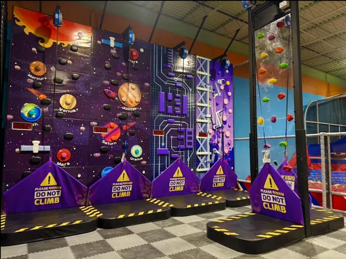 Soar N Bounce Trampoline & Adventure Park- Temple Picture 9