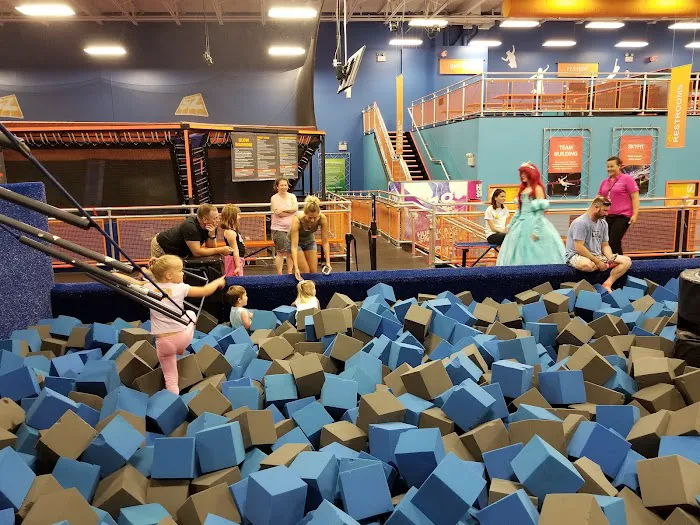 Sky Zone Trampoline Park Picture 9