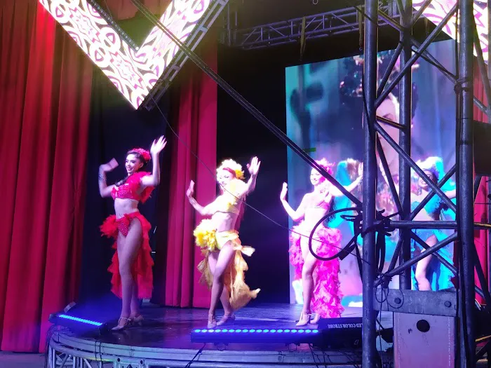 Garden Bros. Nuclear Circus Picture 4