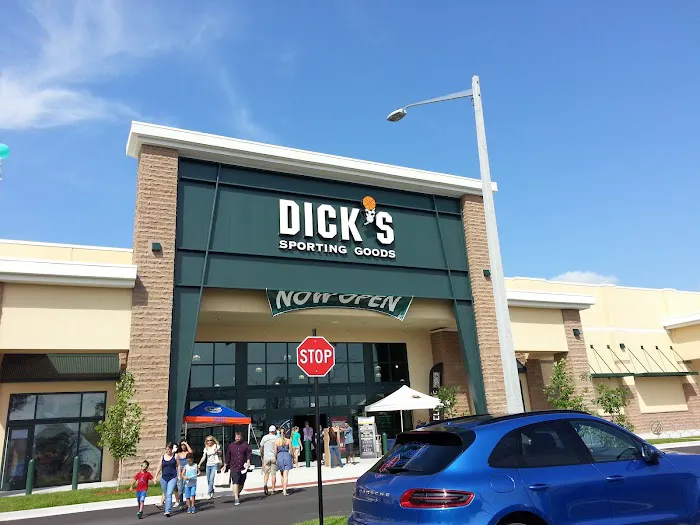 DICK'S Sporting Goods Picture 1