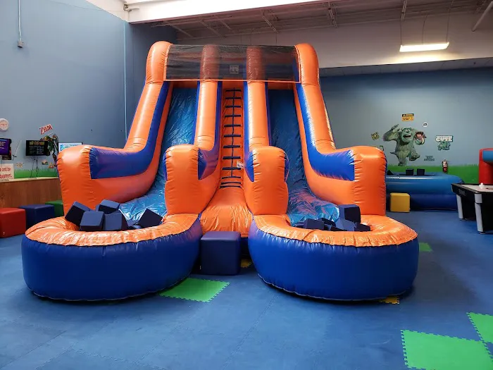 Bounce House Picture 9