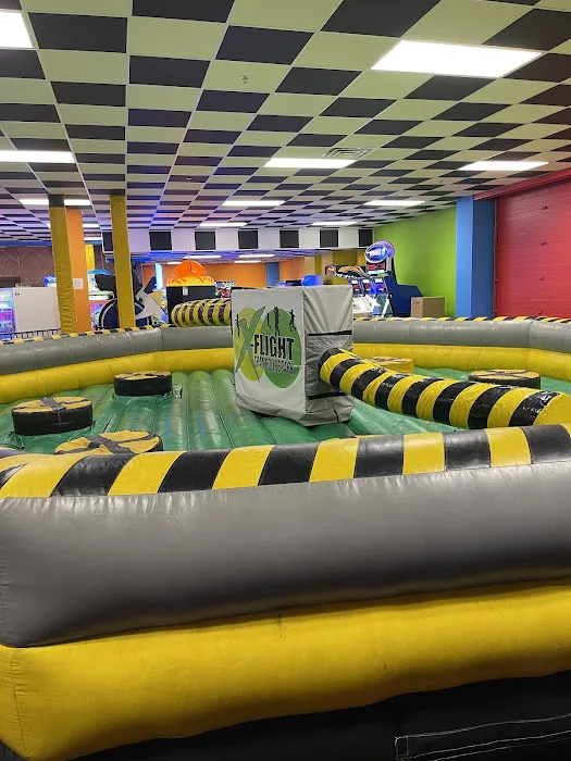 X-FLIGHT TRAMPOLINE PARK Picture 5