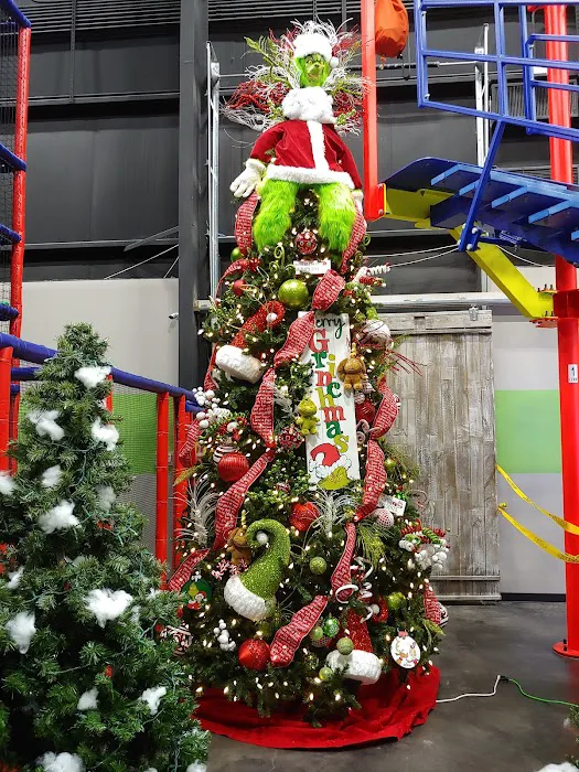 Hijinx: The Funtivity Spot | Bowling, Laser Tag, Arcade Games, Ropes Course, Playground | JT's Grill Restaurant Picture 1