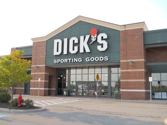 DICK'S Sporting Goods Picture 3