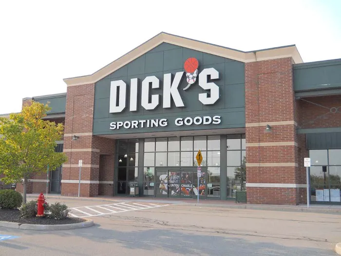 DICK'S Sporting Goods Picture 9