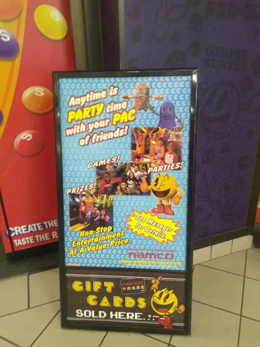 At The Pier Arcade Picture 9