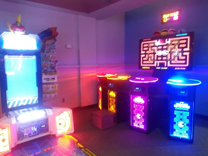 At The Pier Arcade Picture 8