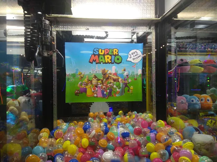 At The Pier Arcade Picture 10