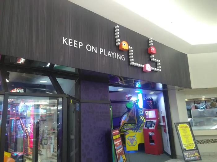 At The Pier Arcade Picture 6