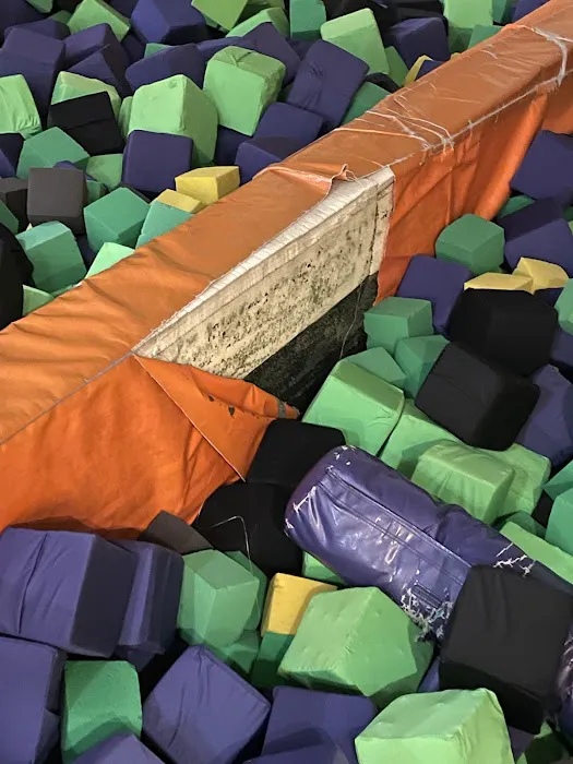 Get Air Trampoline Park Picture 1
