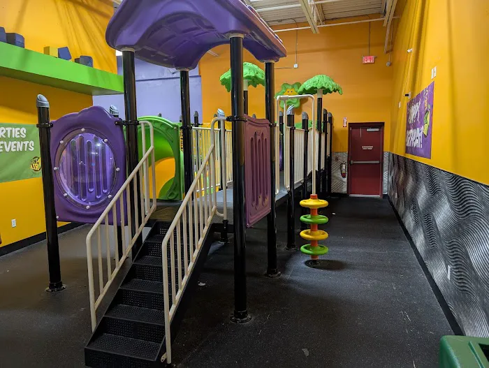 Get Air Trampoline Park Picture 8