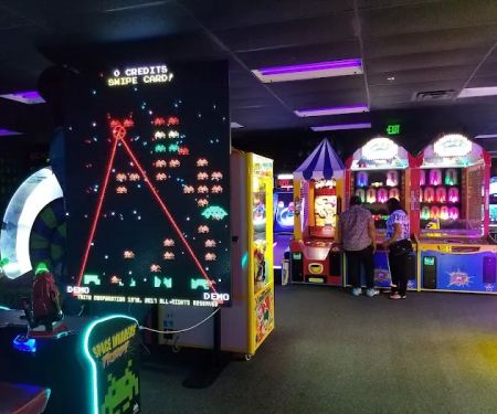 Monster Mini Golf Gaithersburg