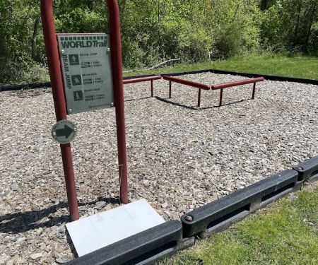 World Trail Beam Jump Station