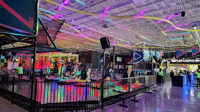 Urban Air Trampoline and Adventure Park Picture 3