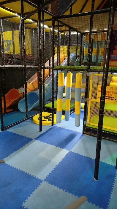 Urban Air Trampoline and Adventure Park Picture 10