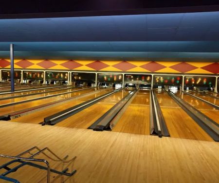 Palace Bowling & Entertainment Center