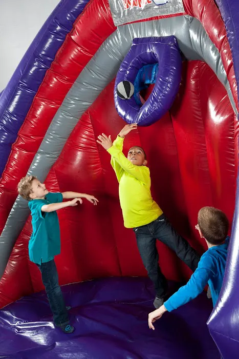 BounceU Collegeville Kids Birthdays and More Picture 5