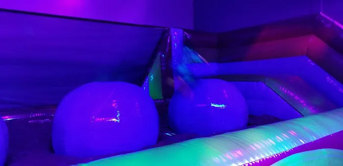 BounceU Collegeville Kids Birthdays and More Picture 2