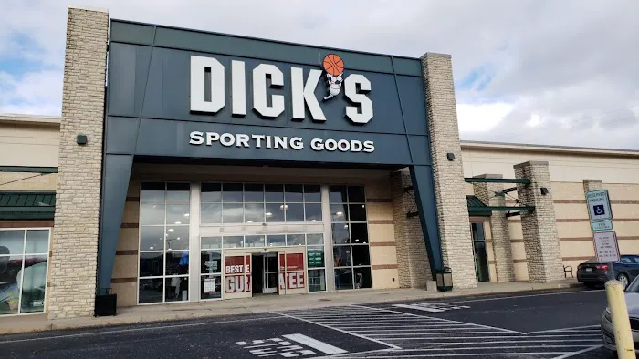 DICK'S Sporting Goods Picture 9