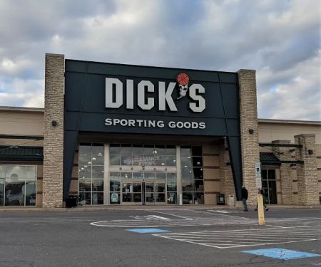DICK'S Sporting Goods