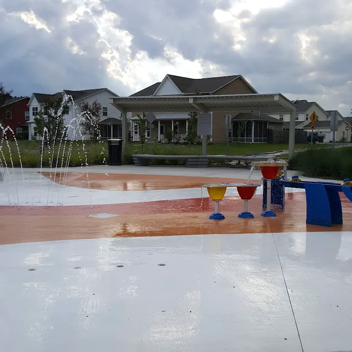 Midway Park Splash Pad Picture 2