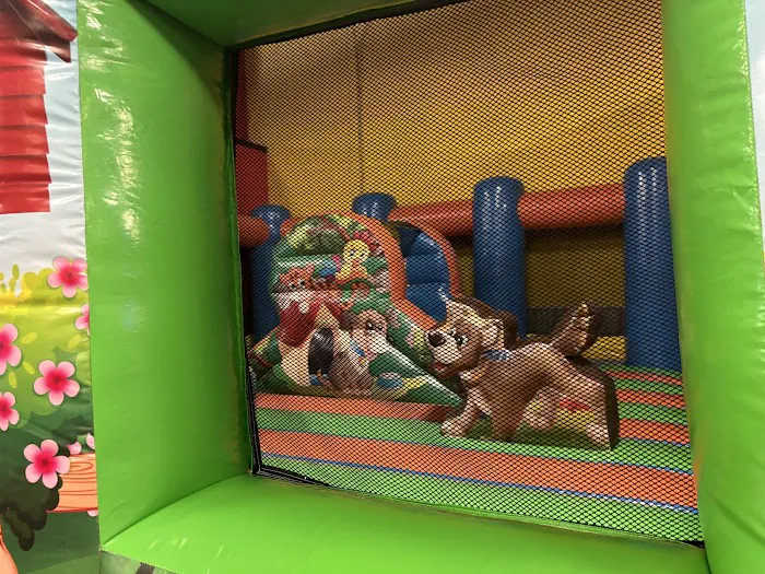 Leaps360 Inflata Park Picture 3