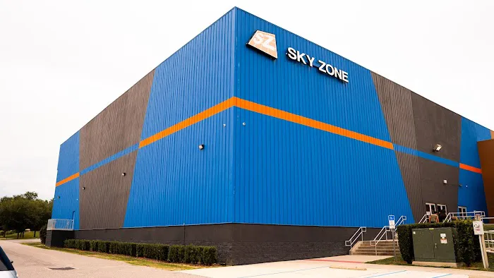 Sky Zone Trampoline Park Picture 2