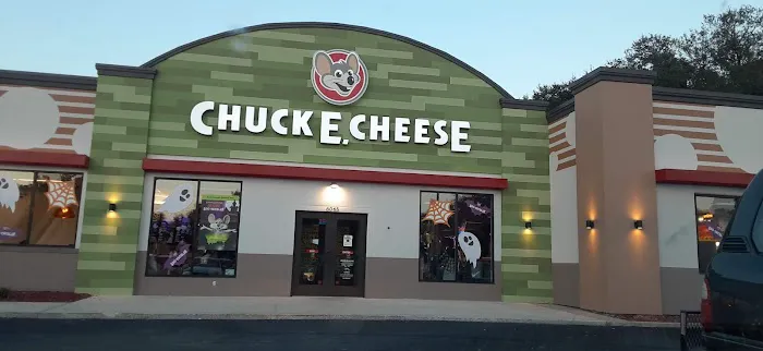 Chuck E. Cheese Picture 1