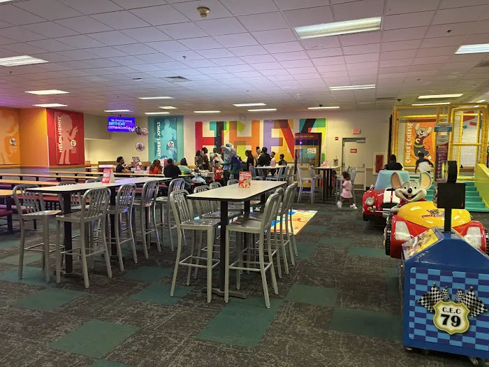 Chuck E. Cheese Picture 6