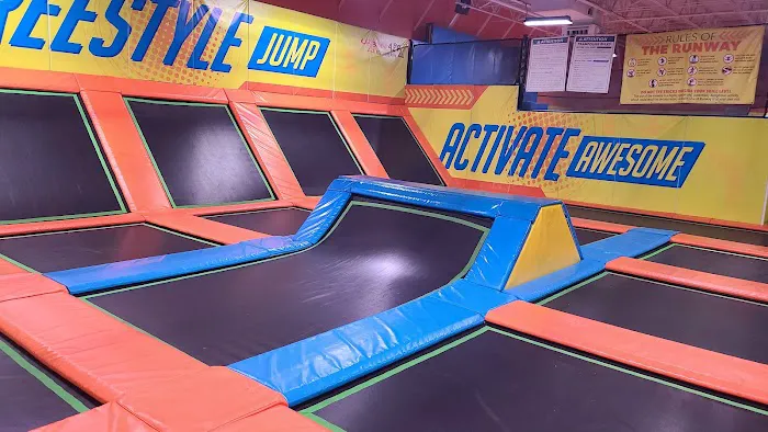 Urban Air Trampoline and Adventure Park Picture 7