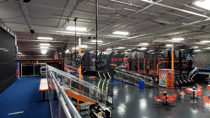 Sky Zone Fairview Heights Picture 3