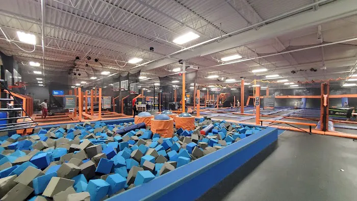 Sky Zone Fairview Heights Picture 1