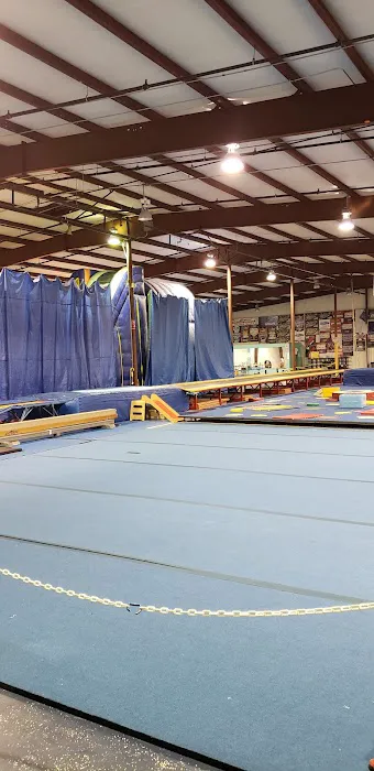 Universal Athletics Picture 6