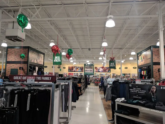 DICK'S Sporting Goods Picture 9