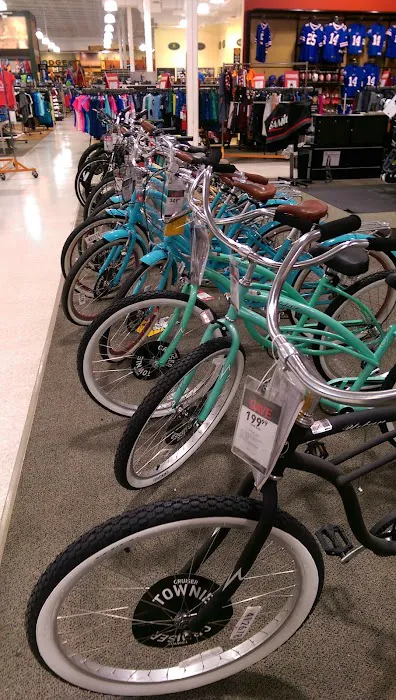 DICK'S Sporting Goods Picture 7