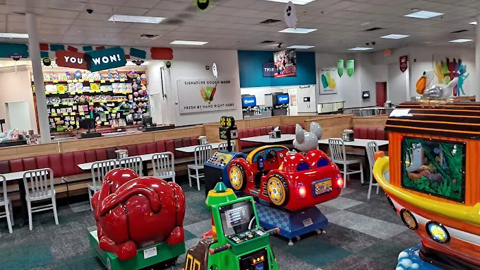 Chuck E. Cheese Picture 1