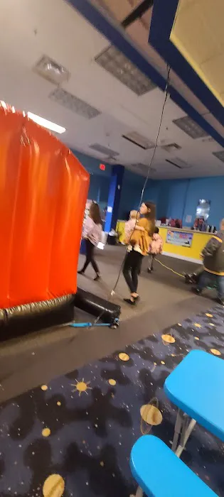 Bounce Mountain Picture 3